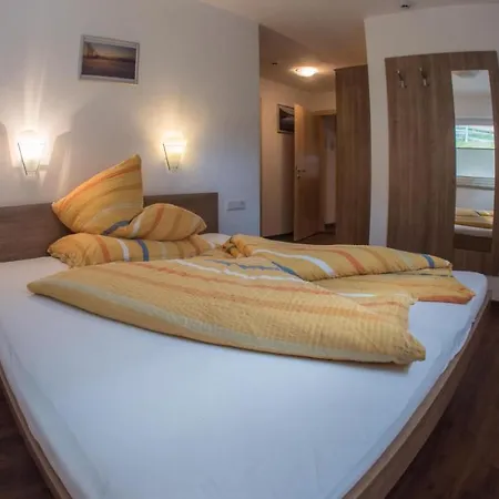 Alpenapart Saphir מלון דירות